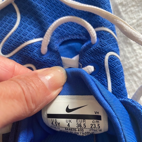 Nike running shoes - Picture 3 of 3